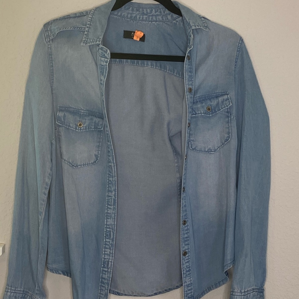Long sleeve top with pocket